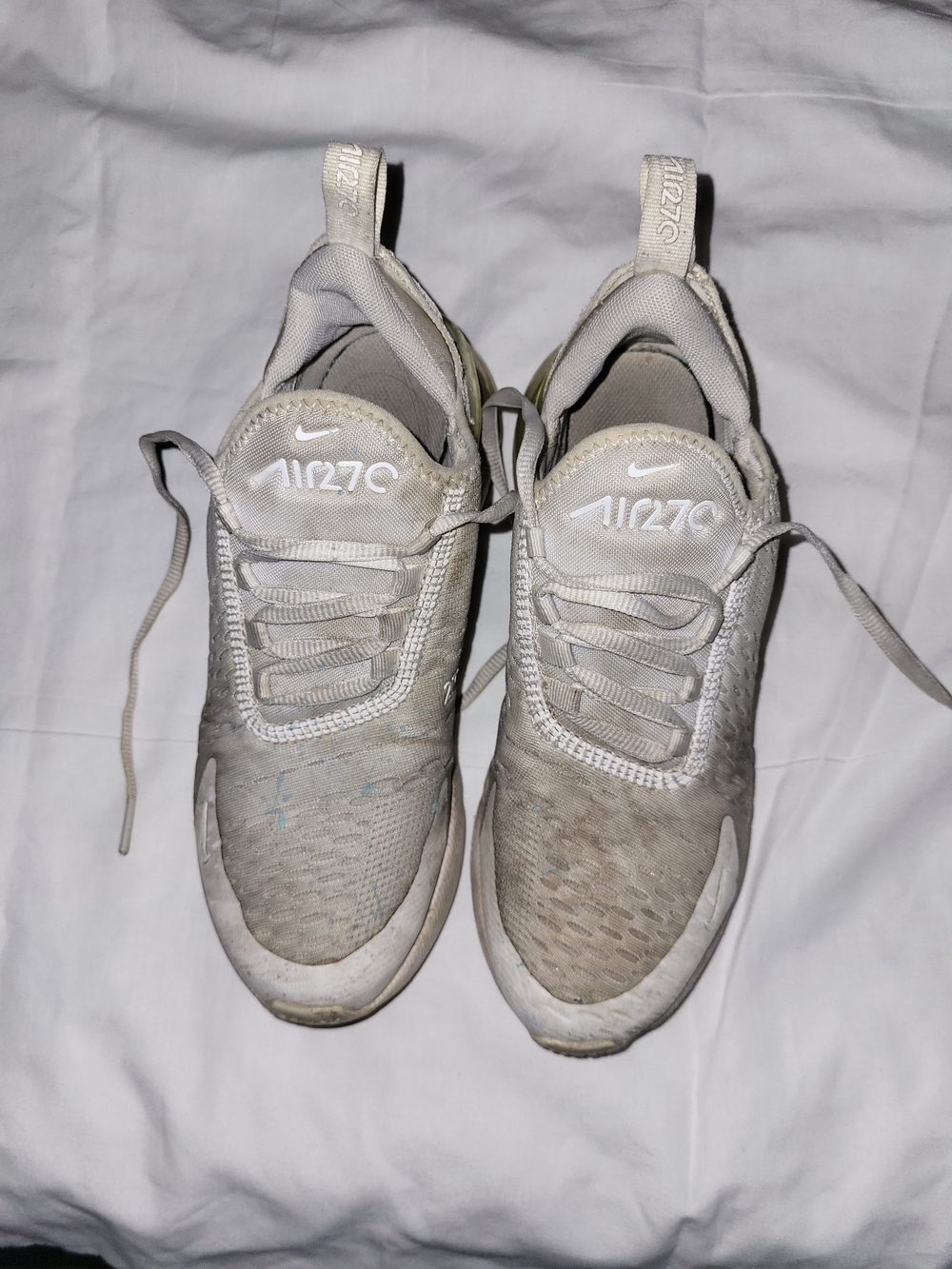 Nike Kids Sneakers in Light Gray and White